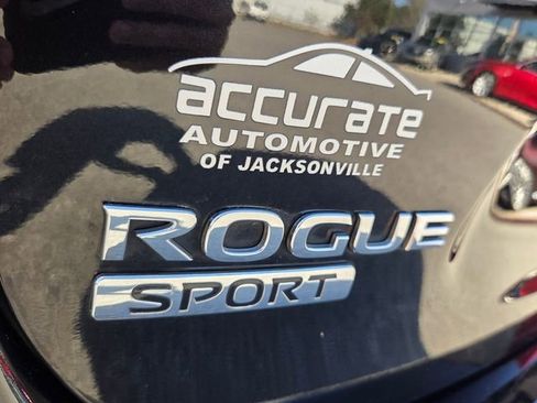 Used 2019 Nissan Rogue Sport S image 14