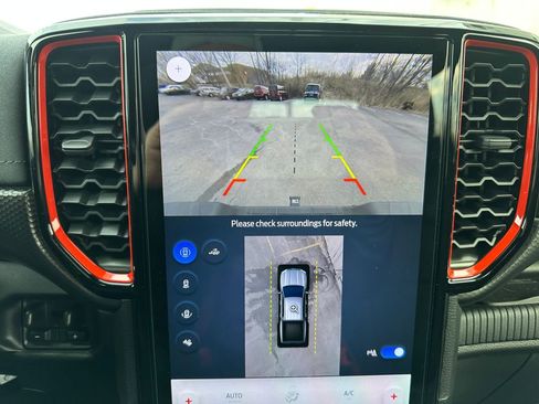 Used 2025 Ford Ranger Raptor image 6