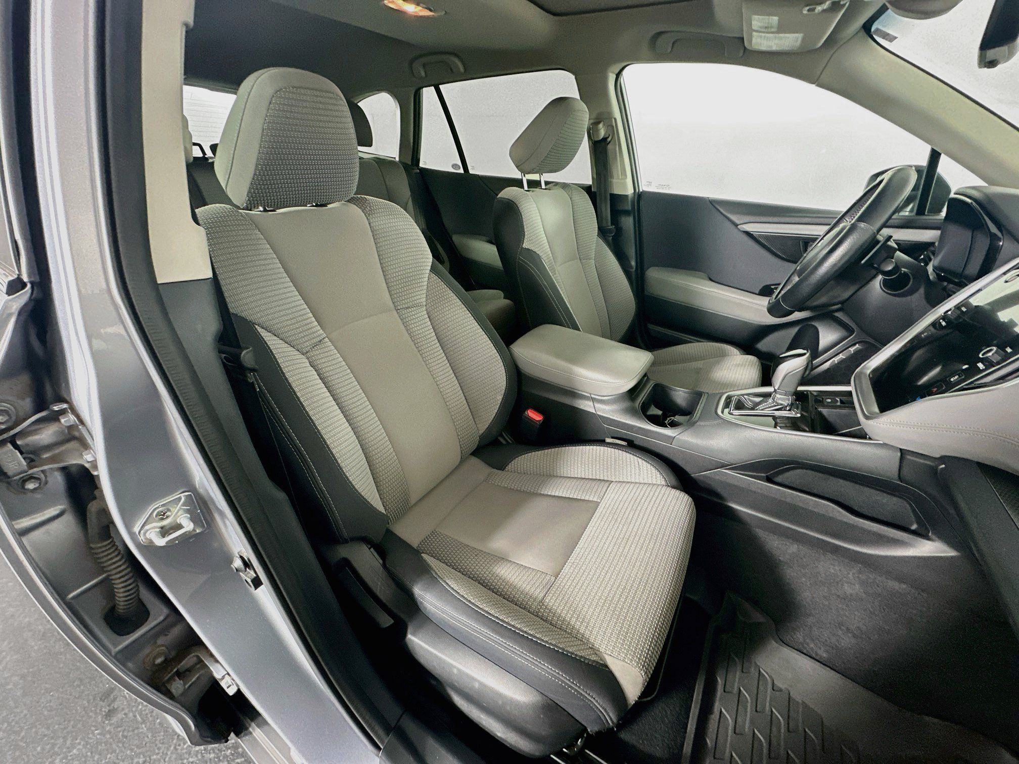 Used 2022 Subaru Outback Premium AWD/4WD image 31