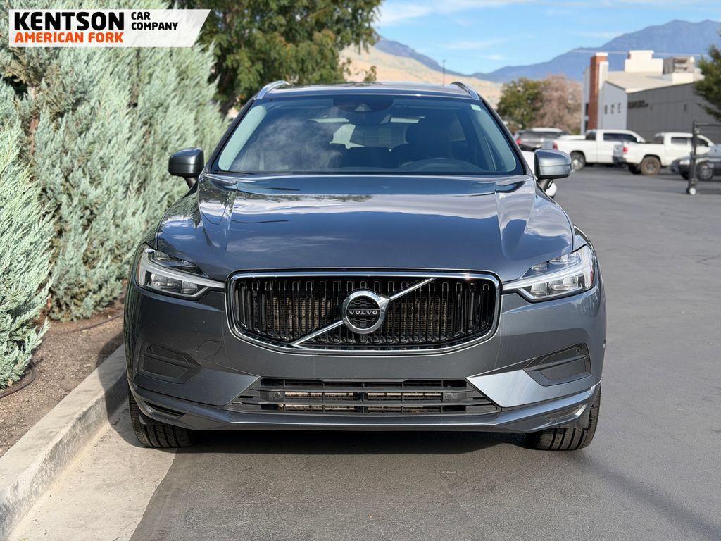 Used 2019 Volvo XC60 T6 Momentum w/ Premium Package AWD/4WD image 2
