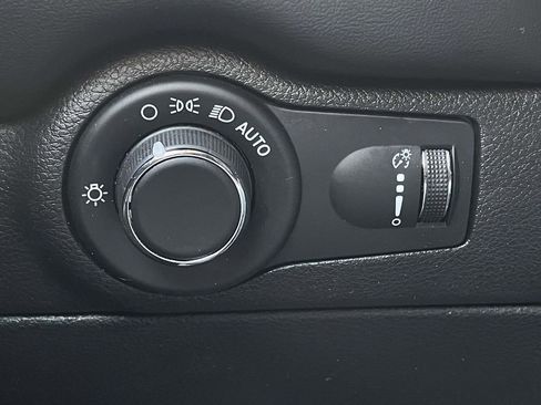 Used 2023 Dodge Durango GT image 21