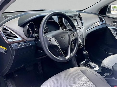Used 2017 Hyundai Santa Fe Sport FWD image 17