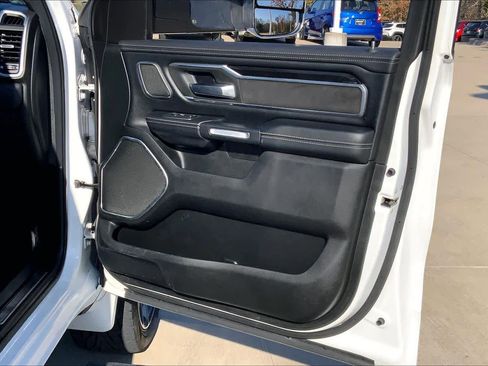 Used 2019 RAM 1500 Laramie image 21