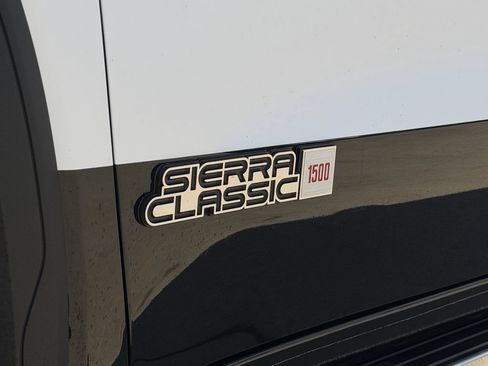 New 2026 GMC Sierra 1500 Denali Ultimate AWD/4WD image 9