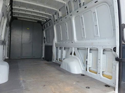 Used 2013 Mercedes-Benz Sprinter 2500 image 15