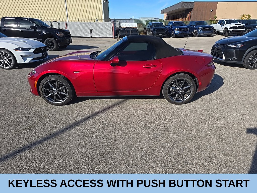 Used 2017 MAZDA MX-5 Miata Grand Touring RWD image 3