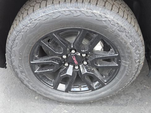 New 2025 GMC Sierra 1500 Elevation w/ Elevation Premium Package image 5