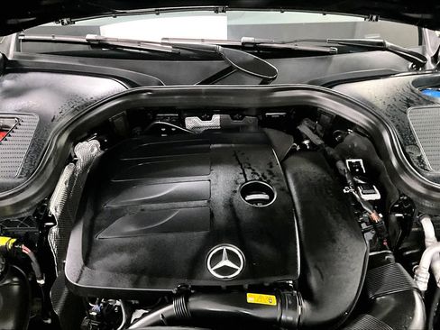 Certified 2022 Mercedes-Benz GLC 300 4MATIC image 30