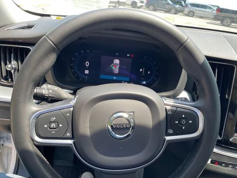 Used 2023 Volvo XC60 B5 Core AWD/4WD image 30