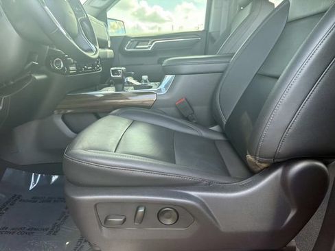 Used 2024 Chevrolet Silverado 1500 LT Trail Boss w/ Convenience Package II AWD/4WD image 16