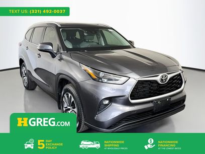 Used 2023 Toyota Highlander XLE