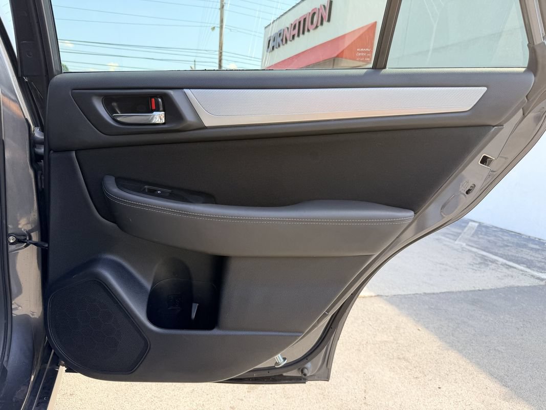 Used 2018 Subaru Outback 2.5i Premium AWD/4WD image 24