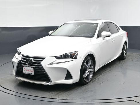 Used 2018 Lexus IS 300 AWD w/ Comfort Package image 1