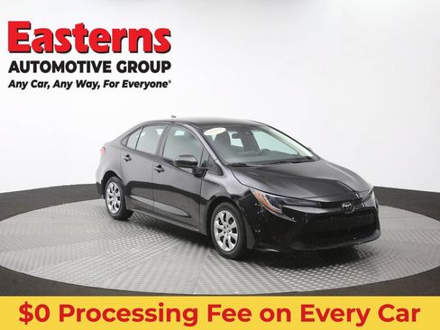 Used 2022 Toyota Corolla LE FWD image 48