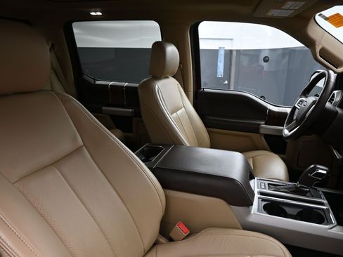 Used 2019 Ford F150 Lariat w/ Equipment Group 502A Luxury image 22