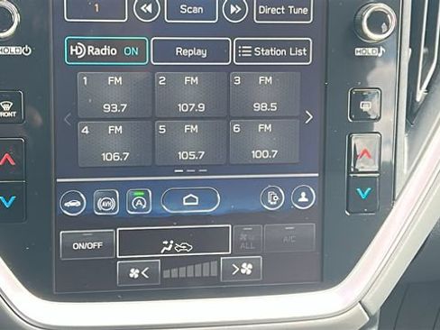 Used 2025 Subaru Crosstrek 2.0i Premium AWD/4WD image 24