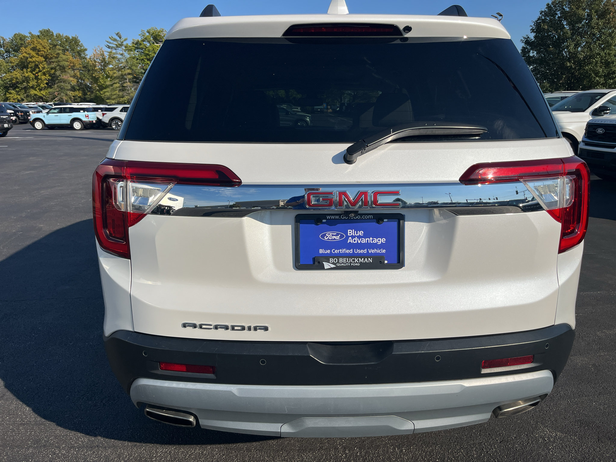 Used 2021 GMC Acadia SLT w/ LPO, Bright Accent Package FWD image 6