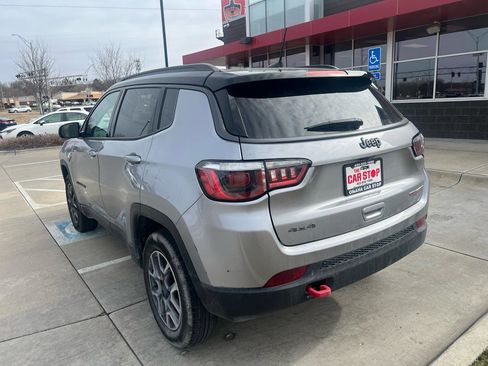 Used 2019 Jeep Compass Trailhawk image 7