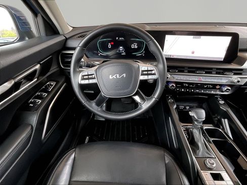 Used 2023 Kia Telluride S w/ S Sunroof Package FWD image 8
