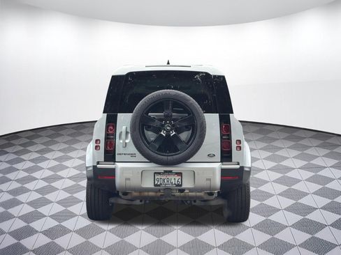 Used 2023 Land Rover Defender 110 SE AWD/4WD image 9