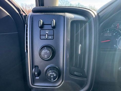 Used 2017 Chevrolet Silverado 1500 LTZ Z71 w/ Midnight Edition image 16