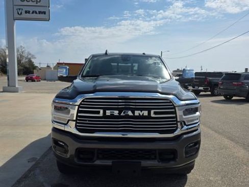 Used 2024 RAM 2500 Laramie AWD/4WD image 2