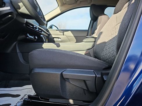 New 2026 Nissan Kicks SV w/ SV Premium Package image 31