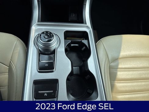 Used 2023 Ford Edge SEL AWD/4WD image 23