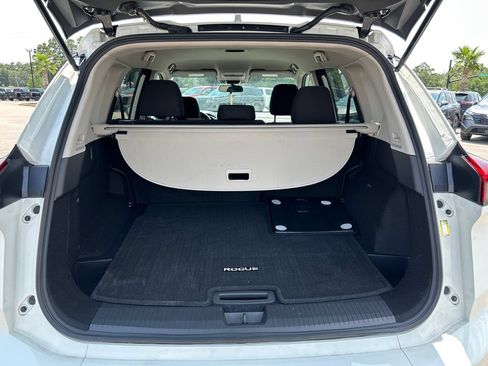 Used 2026 Nissan Rogue S FWD image 6