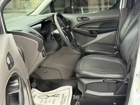 Used 2022 Ford Transit Connect XL FWD image 14