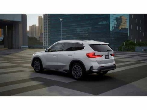 New 2026 BMW X1 xDrive28i w/ Technology Package AWD/4WD image 2