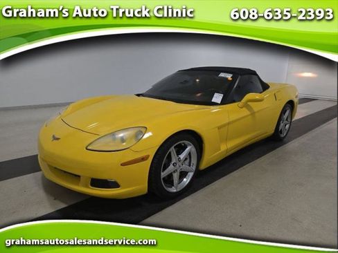 Used 2013 Chevrolet Corvette Standard Convertible 1LT image 1