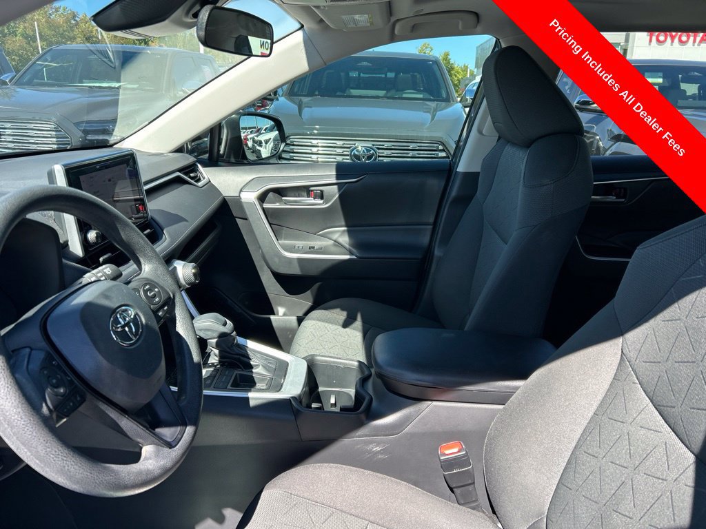 Used 2023 Toyota RAV4 XLE w/ Convenience Package FWD image 2