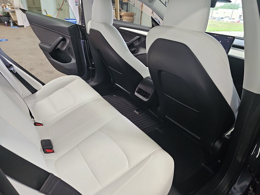Used 2023 Tesla Model 3 Standard Range RWD image 11
