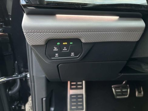 New 2026 Volkswagen Atlas Peak Edition AWD/4WD image 28
