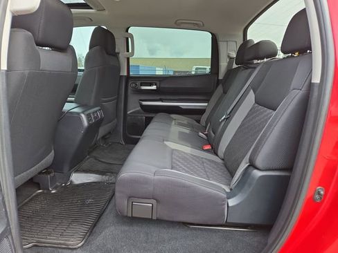 Used 2017 Toyota Tundra SR5 AWD/4WD image 30