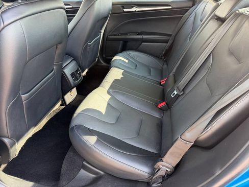Used 2019 Ford Fusion Titanium FWD image 15