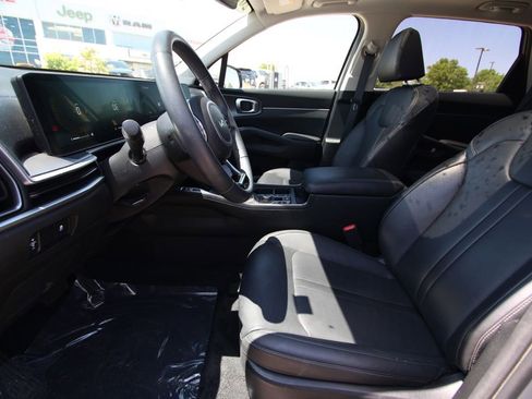 Used 2024 Kia Sorento S w/ Panoramic Sunroof Package AWD/4WD image 6