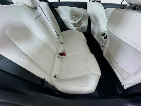 Used 2022 Mercedes-Benz A 220 image 28
