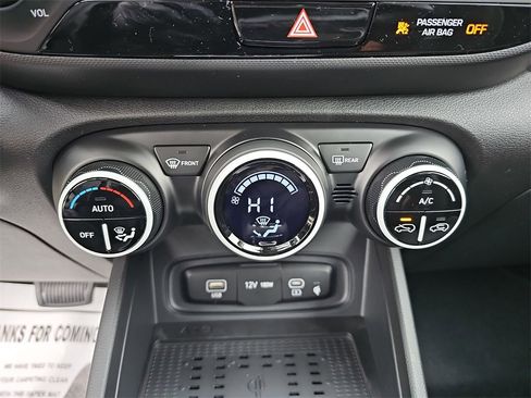 New 2026 Hyundai Venue SEL image 22