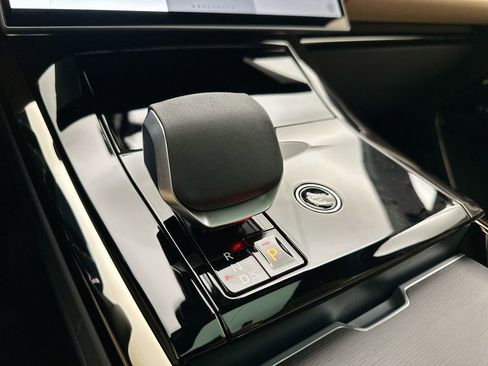 New 2026 Land Rover Range Rover Sport SE image 12
