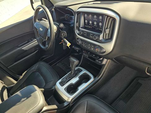 Used 2019 Chevrolet Colorado LT w/ Redline Special Edition RWD image 11