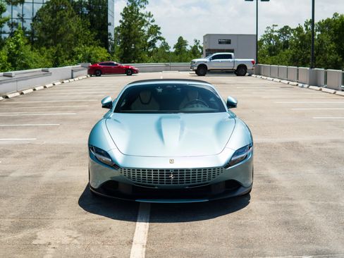 Used 2024 Ferrari Roma Spider RWD image 3