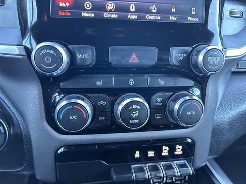 Used 2019 RAM 1500 Big Horn image 30