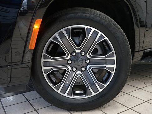 Used 2024 Jeep Wagoneer Series II w/ Flexible Seating Group image 60