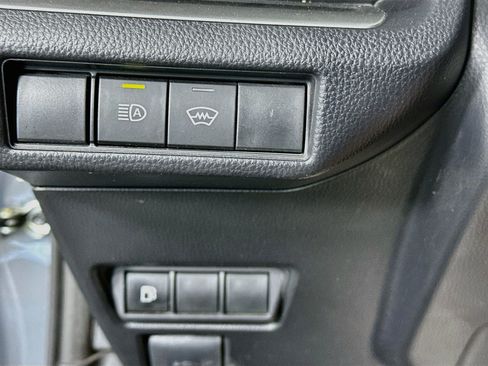 Used 2024 Toyota Prius LE FWD image 17