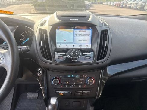 Used 2017 Ford Escape Titanium AWD/4WD image 17