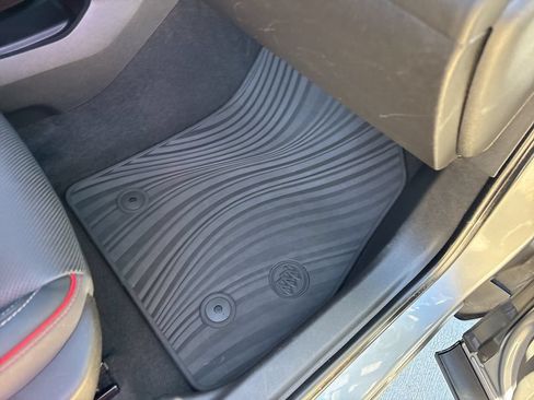 Used 2022 Buick Envision Essence w/ Technology Package I FWD image 28