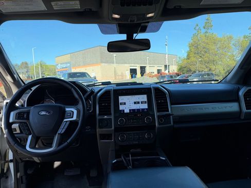 Used 2020 Ford F350 Lariat w/ Lariat Ultimate Package image 11