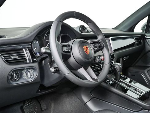 New 2026 Porsche Macan Turbo AWD/4WD image 4